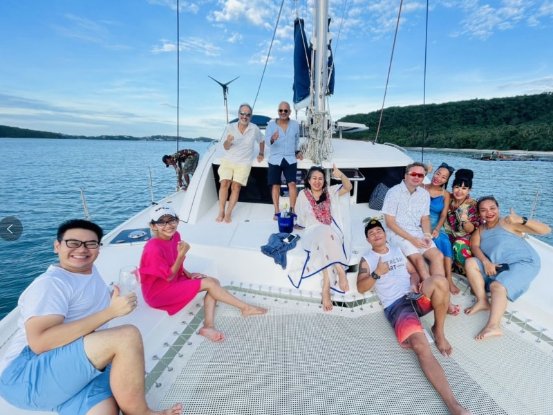 Private Catamaran  to  Raya and Coral Islands