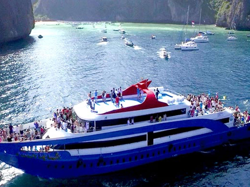 Phi Phi by Big Boat