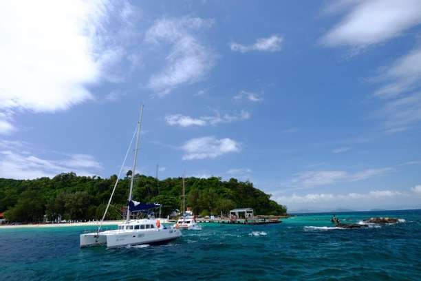 Maiton Tour by Catamaran Boat