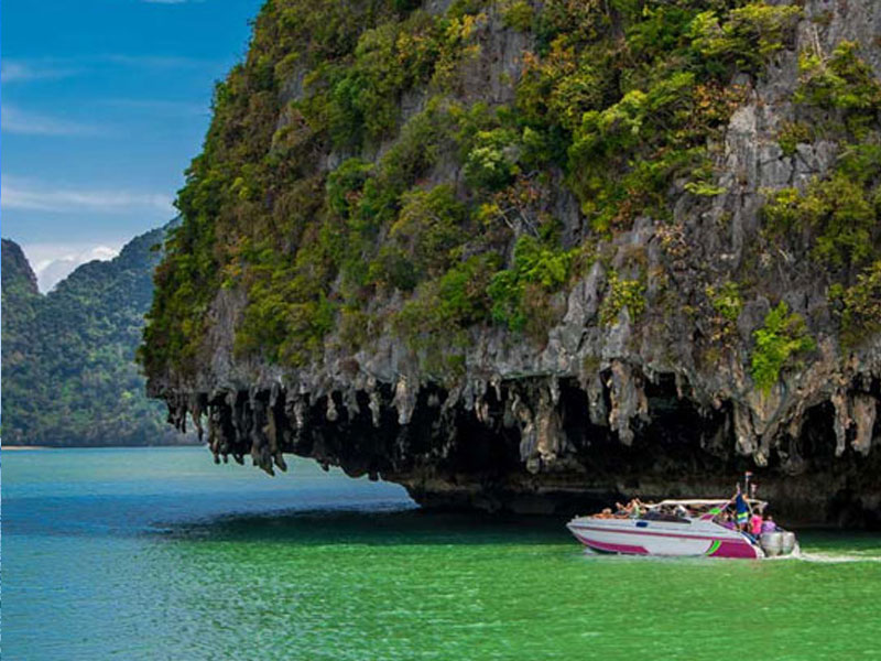 Phang Nga Sea Canoe by Big Boat