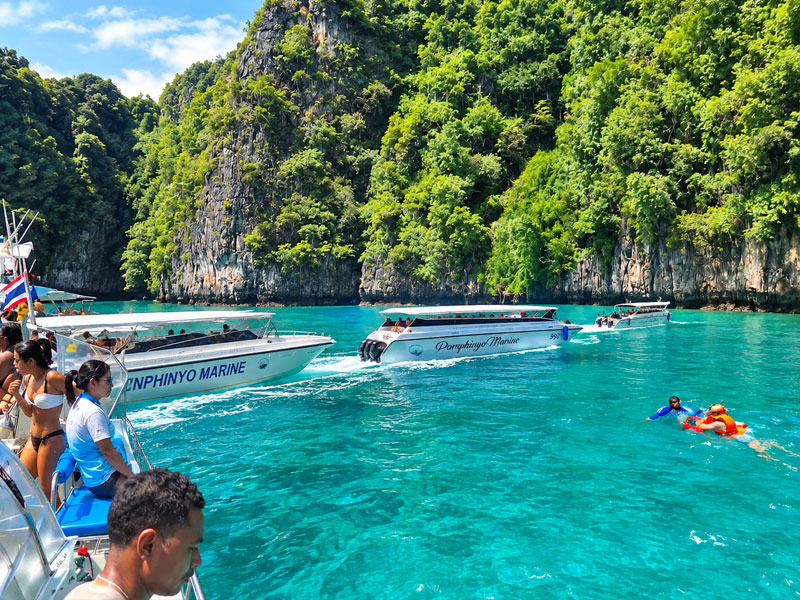 Private Speed Boat Max 20 Persons