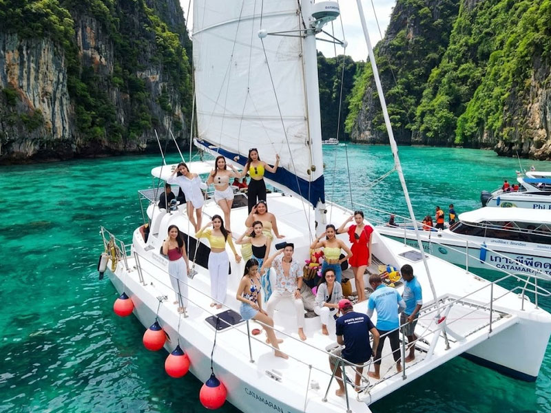Private Catamaran to Phi Phi